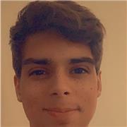 Étudiant et bachelier, je peux faire tout types de cours à certains niveaux. Spécialisé en Économie et social